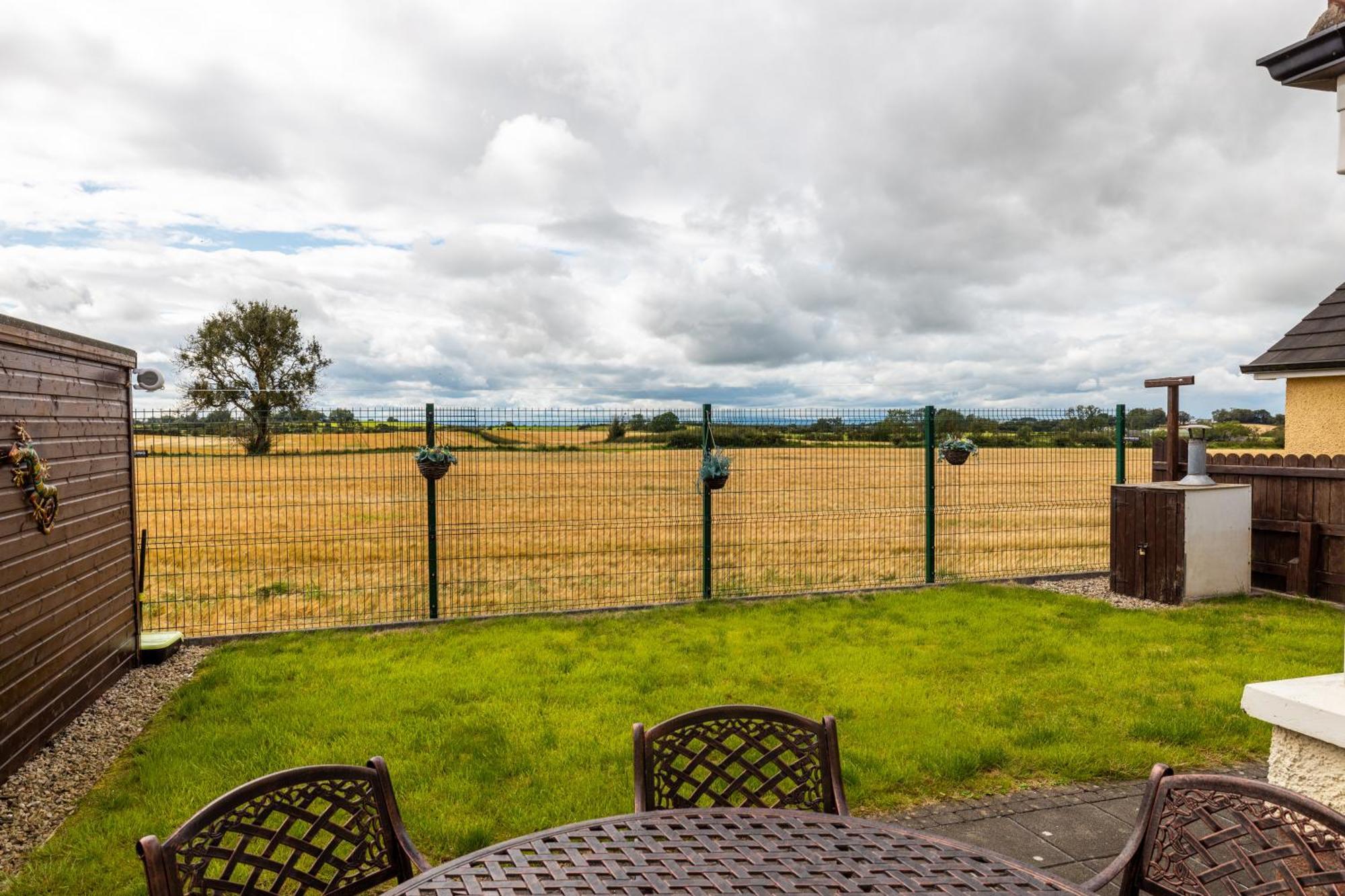 The Ferns-Ideal Base For Exploring The Causeway Coast Armoy Exterior photo